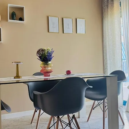 Gin House Seaview Apartment Bari