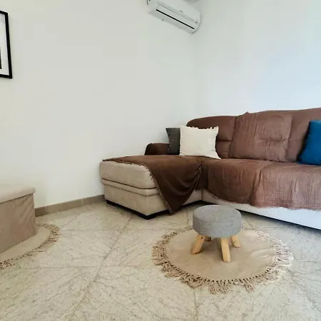 Gin House Seaview Apartment *