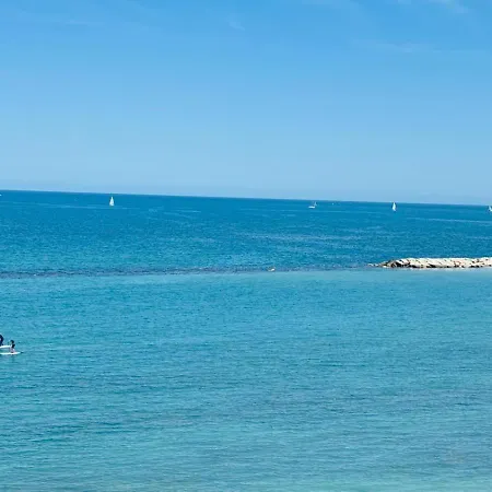 Apartment Gin House Seaview Bari