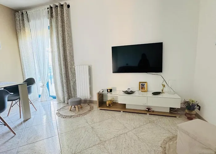 Gin House Seaview Apartment