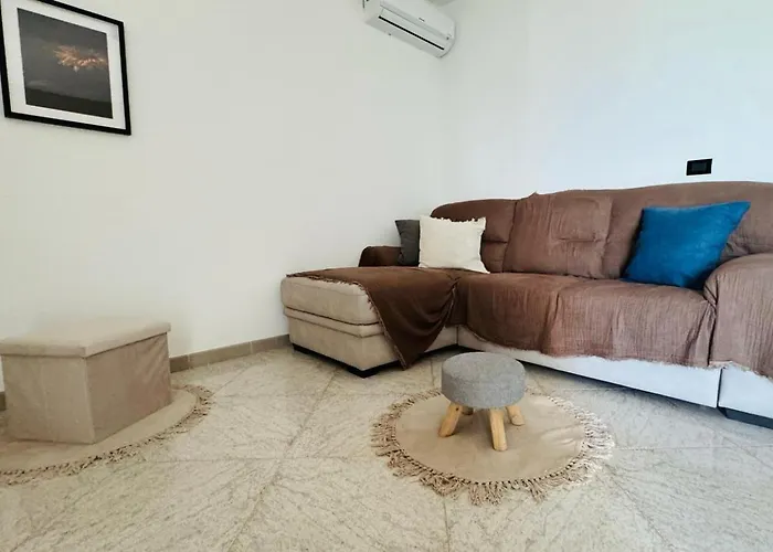 Gin House Seaview Apartman *